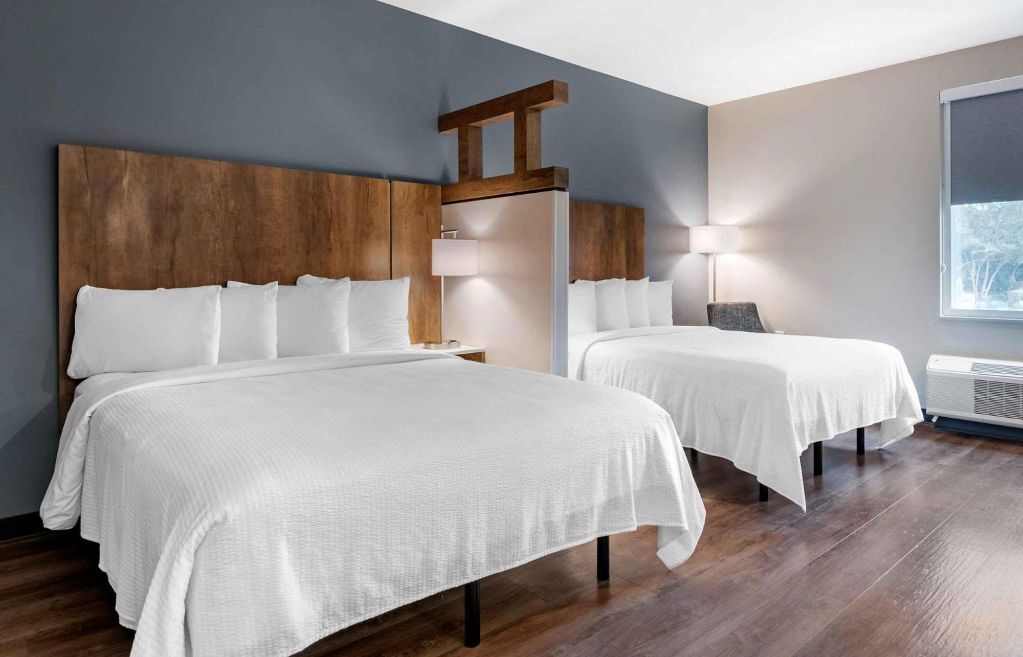 Ideal studio with 2 Queen Bed - Non-Smoking
